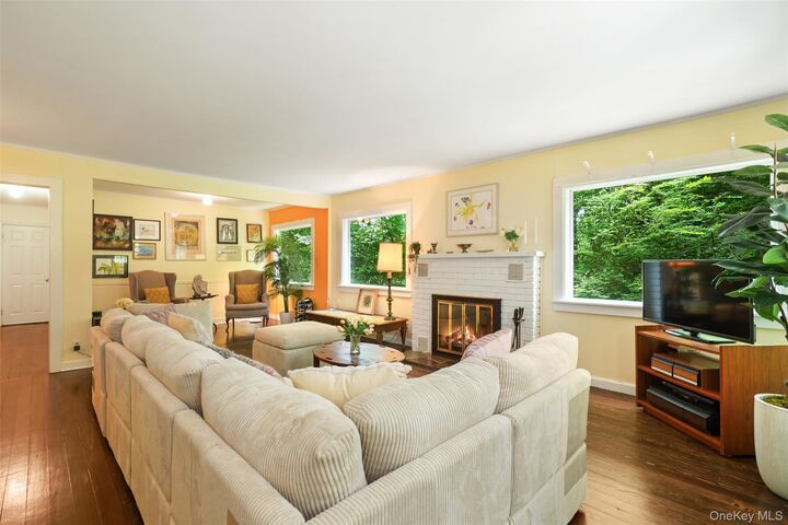 Property Photo:  1017 Quaker Bridge Road E  NY 10567 