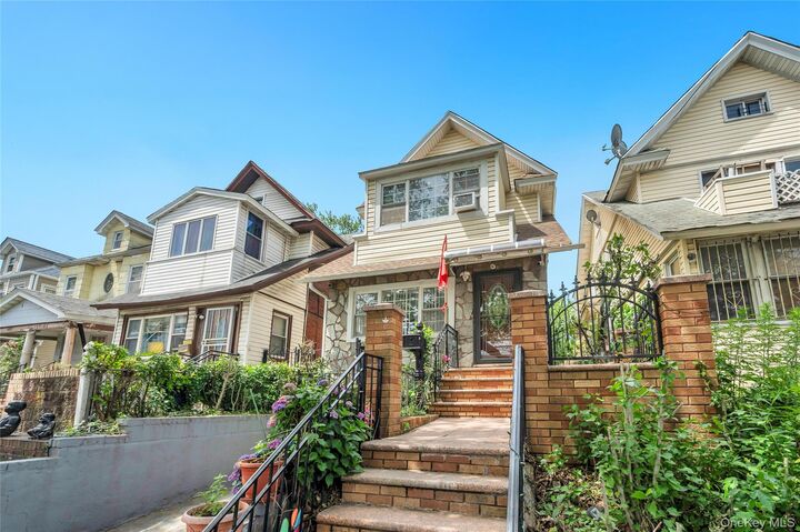 Property Photo:  10530 Van Wyck Expressway  NY 11419 