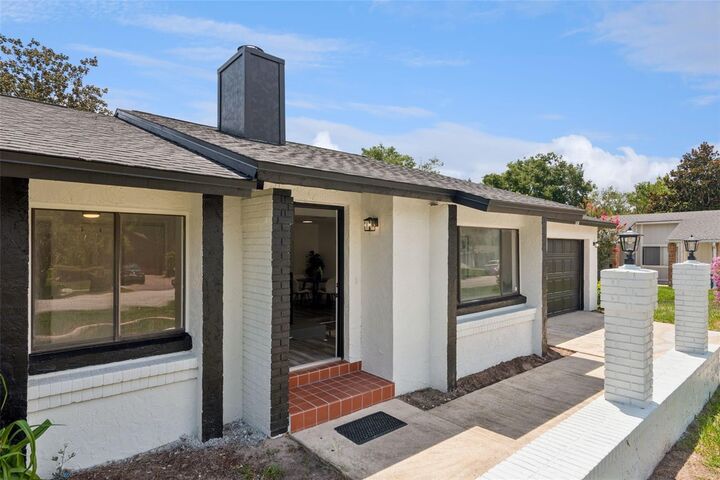 Property Photo:  528 Westport Drive  FL 32750 