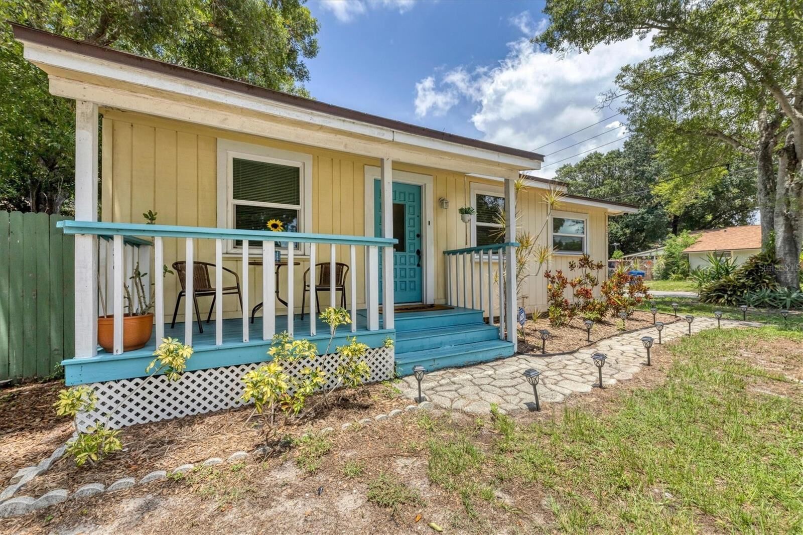 Property Photo:  900 Beverly Avenue  FL 33770 