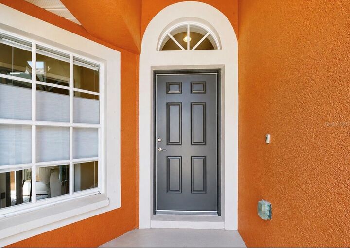 Property Photo: 1836 Raven Glen Drive FL 33570