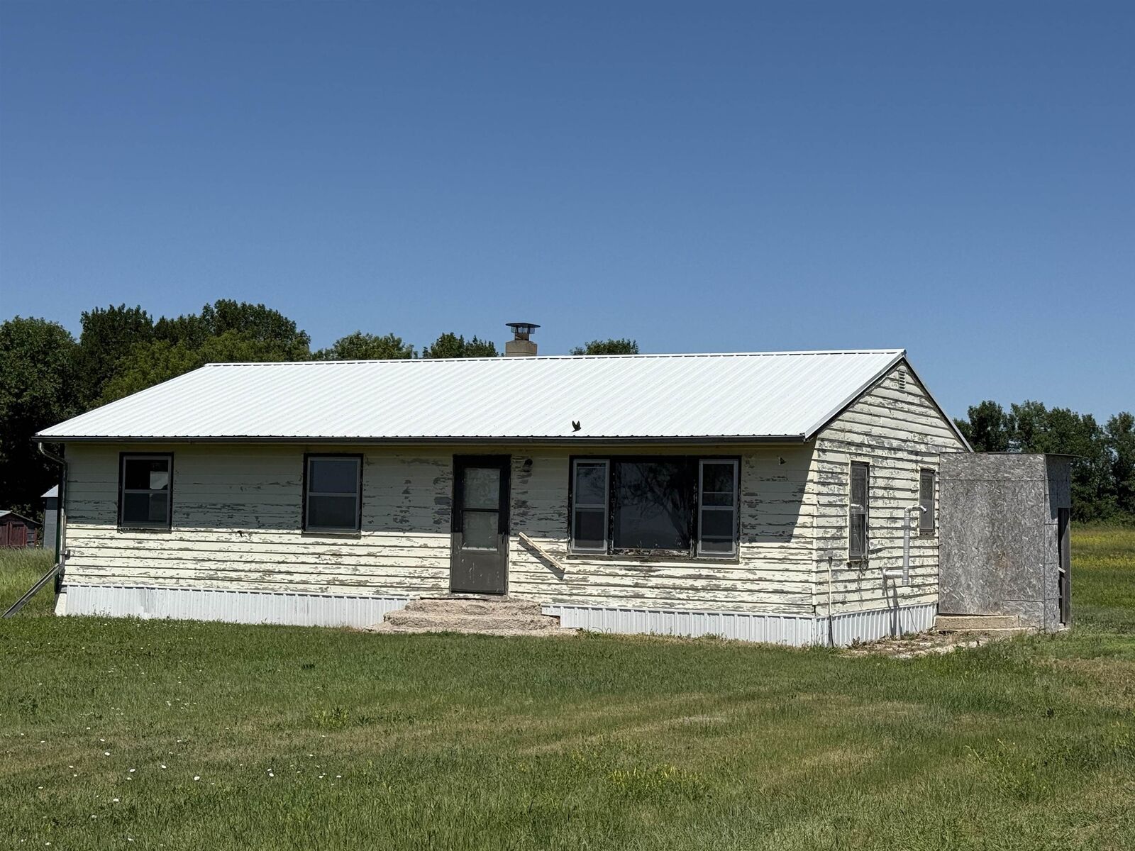 Property Photo:  6980 NW 77th St  ND 58734 
