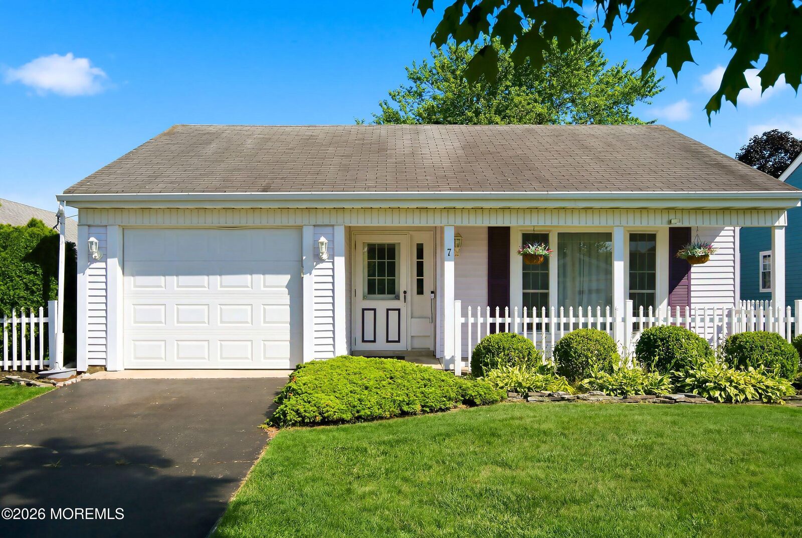 Property Photo:  7 Greenwich Avenue  NJ 08759 