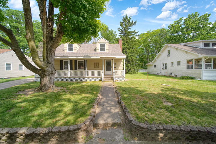 Property Photo: 743 Briarcliff Road MI 49201