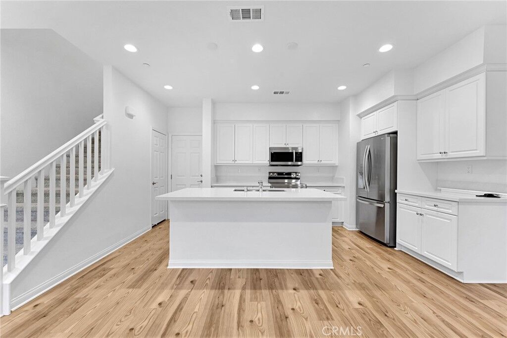 Property Photo: 10765 Graphite St CA 91977