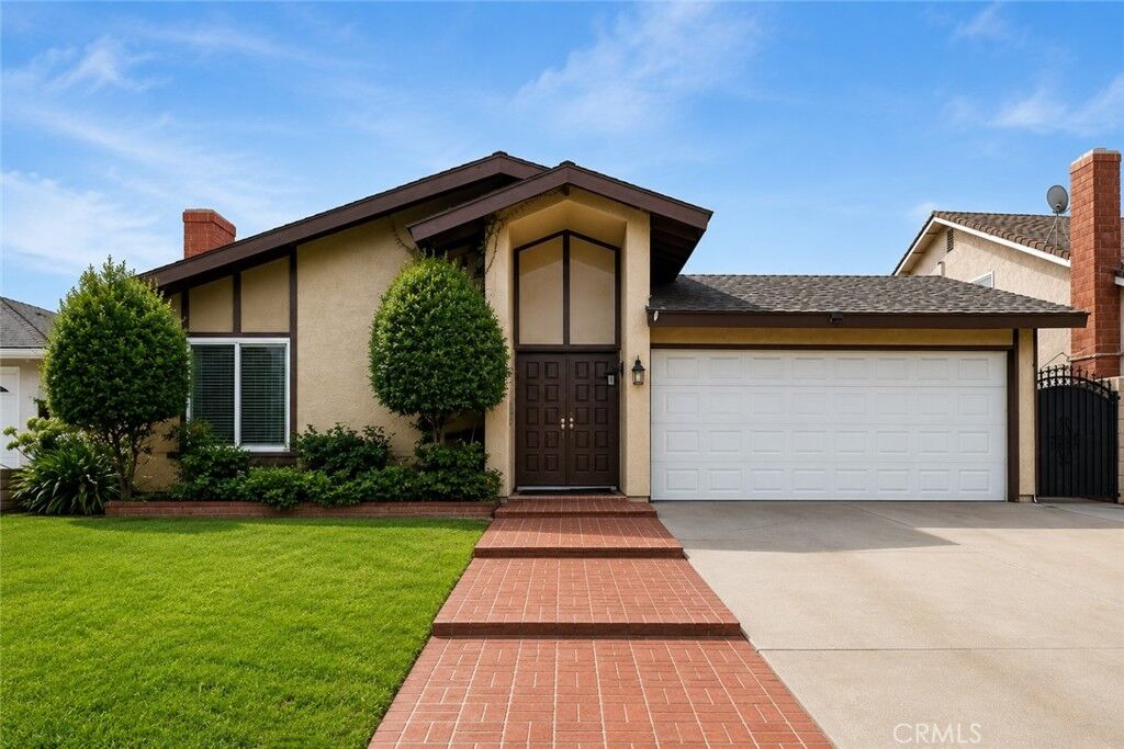 Property Photo:  118 Corta Cresta Drive  CA 91789 