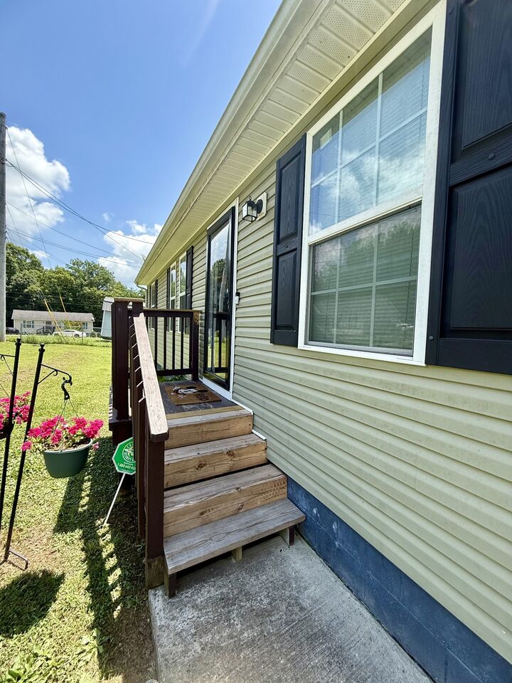 Property Photo:  115 Nutmeg Dr  TN 37160 