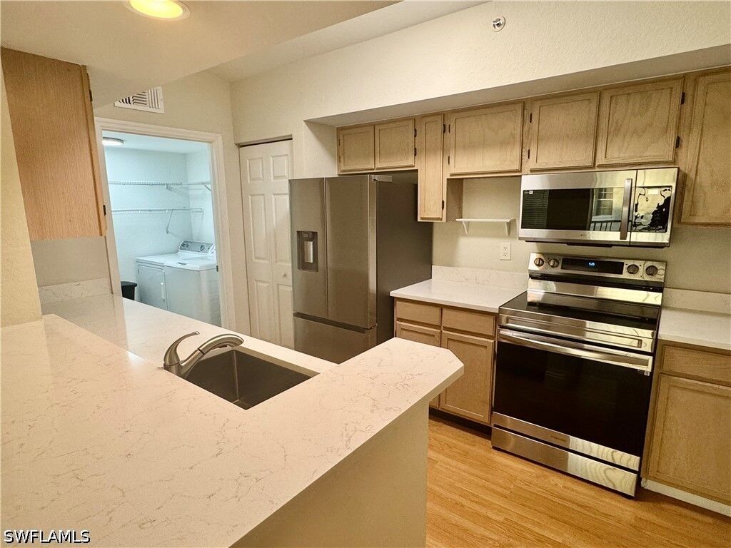 Property Photo: 4620 Saint Croix Lane 932 FL 34109
