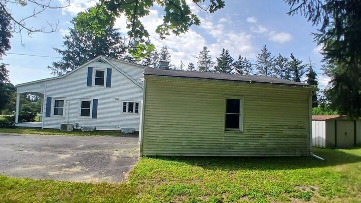 Property Photo:  1817 Pennsylvania Avenue  PA 18840 