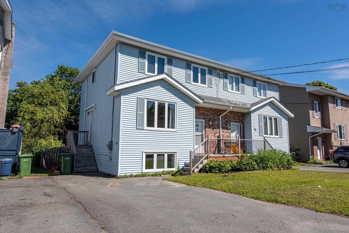 46 Silver Maple Drive — photo 1
