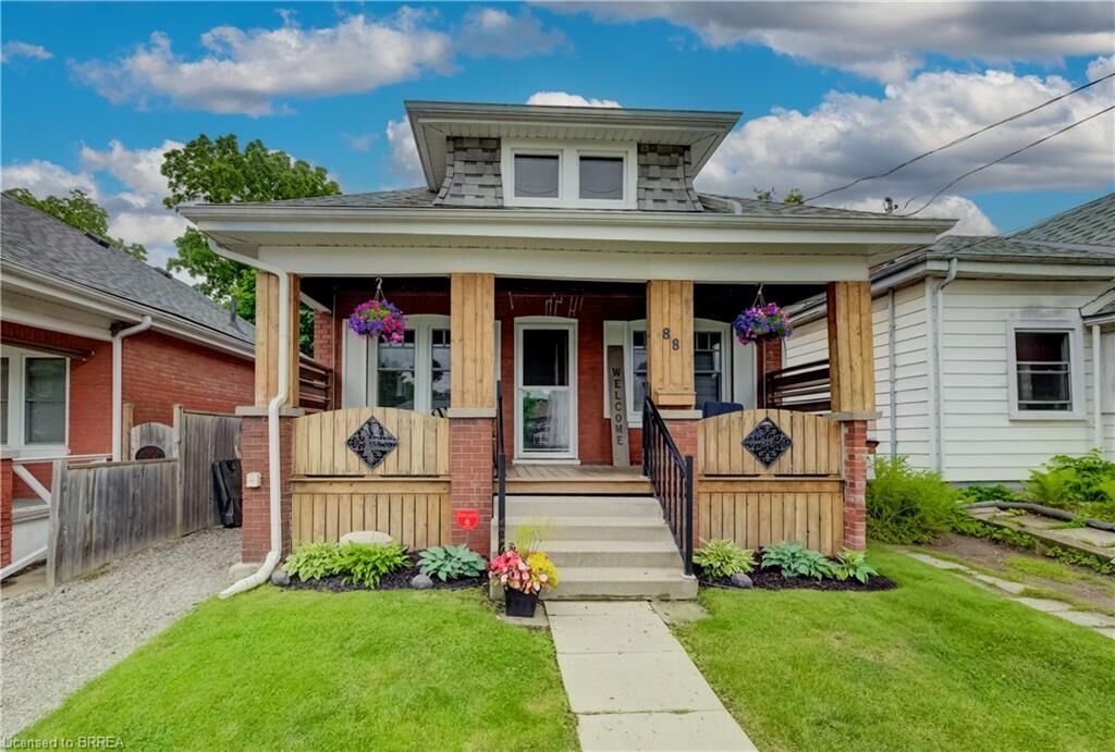 Property Photo: 88 Walnut Street ON N3T 1H4