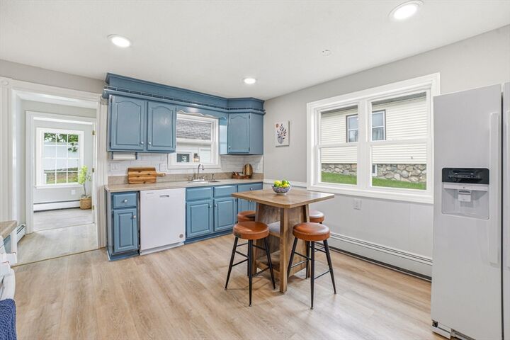 Property Photo:  64 Garfield Ave  MA 01801 