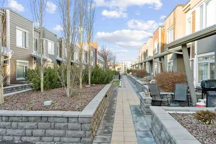 Property Photo: 10 Westpark Link SW 216 AB T3H 0Y5