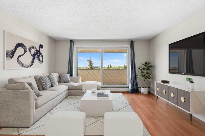 Property Photo: 1513 26 Avenue SW 308 AB T2T 1C4