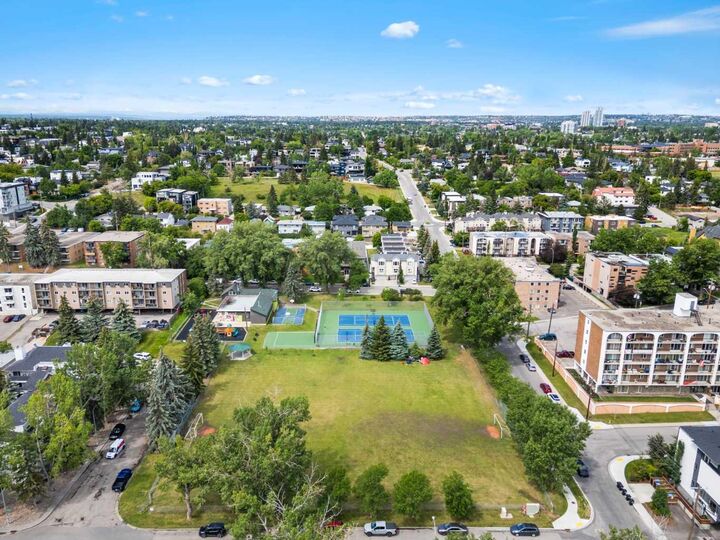 Property Photo: 1513 26 Avenue SW 308 AB T2T 1C4