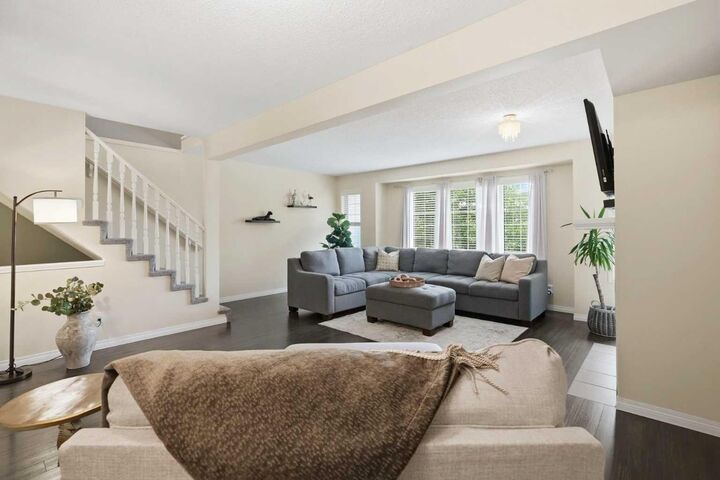 Property Photo:  104 Patina Point SW  AB T3H 3J7 