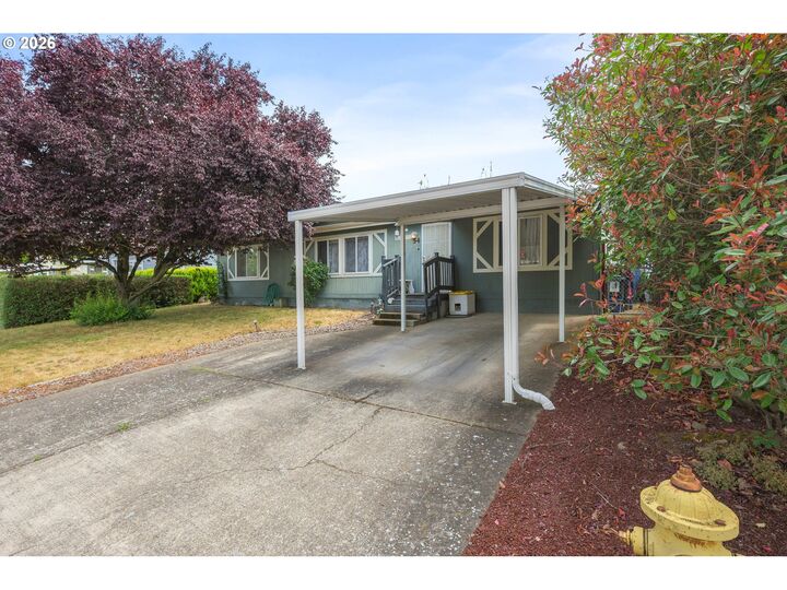 Property Photo:  2333 N Terry St 54  OR 97402 