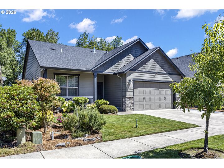 Property Photo: 963 Pennington Ct OR 97404