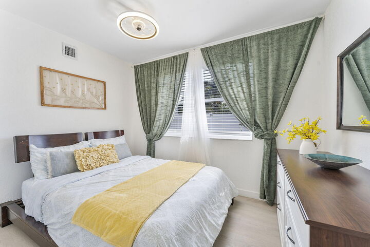 Property Photo:  2629 SW 6th Court  FL 33312 