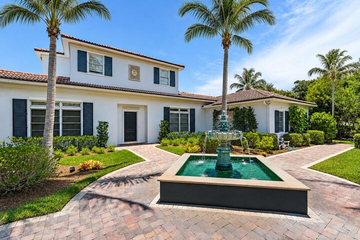 Property Photo:  6140 SE Morning Dove Way  FL 33455 