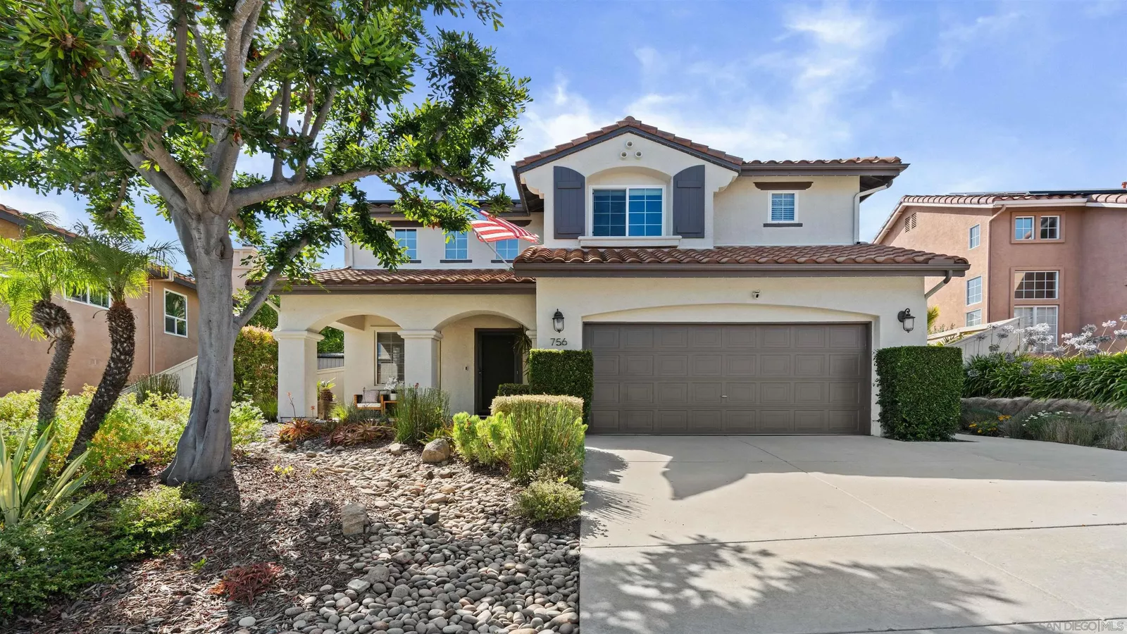 Property Photo: 756 Camino Magnifico CA 92069