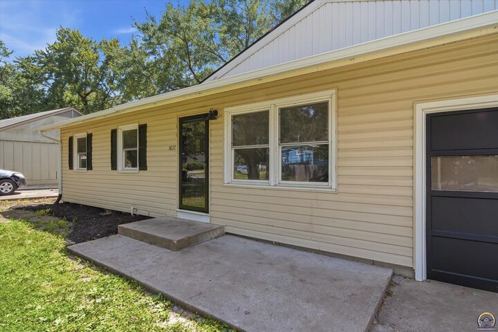 Property Photo: 3837 SE Humboldt St KS 66609