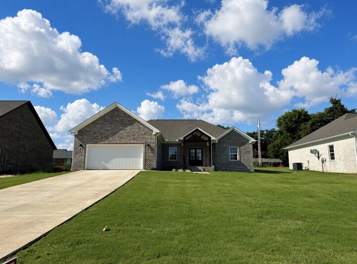 Property Photo:  805 Michigan Ave  AL 35661 