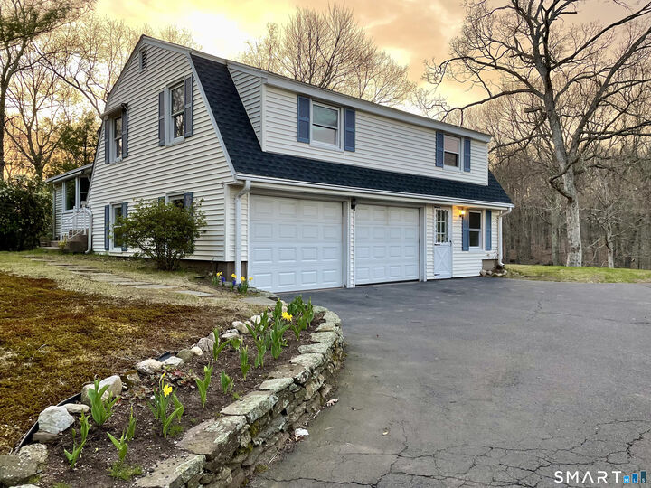 Property Photo:  661 Chestnut Hill Road  CT 06033 