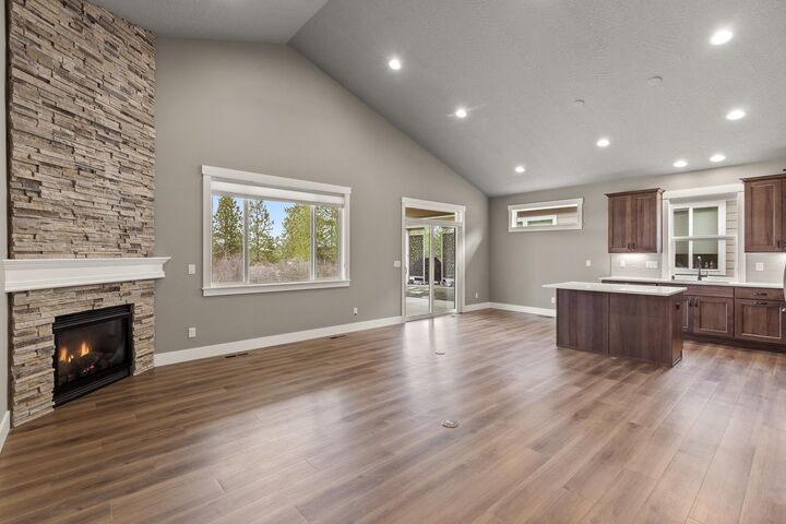 Property Photo:  22835 E Edgewater Ln  WA 99019 