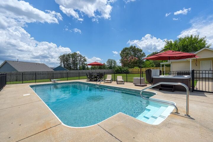 Property Photo:  140 Bermuda Lane  SC 29349 