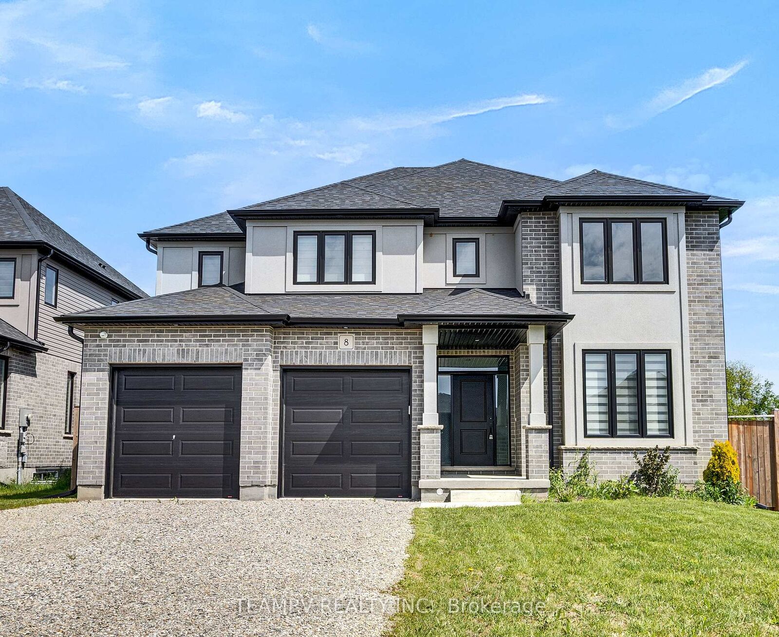 Property Photo: 8 Sycamore Drive ON N4G 5S3