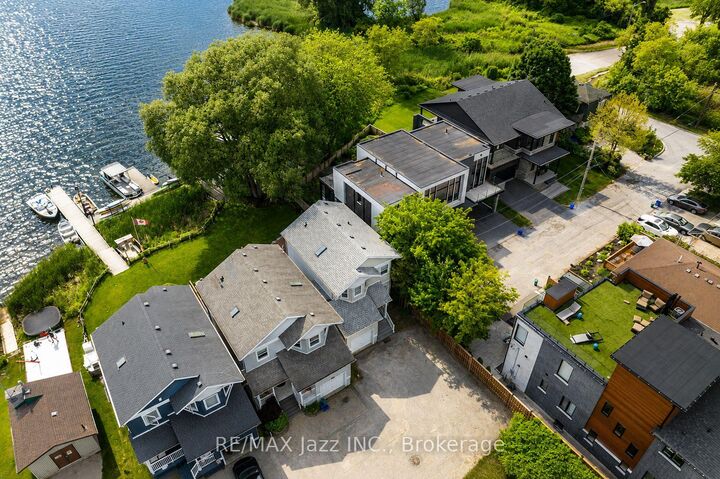 Property Photo: 1236 Bayview Street ON L1W 1E6