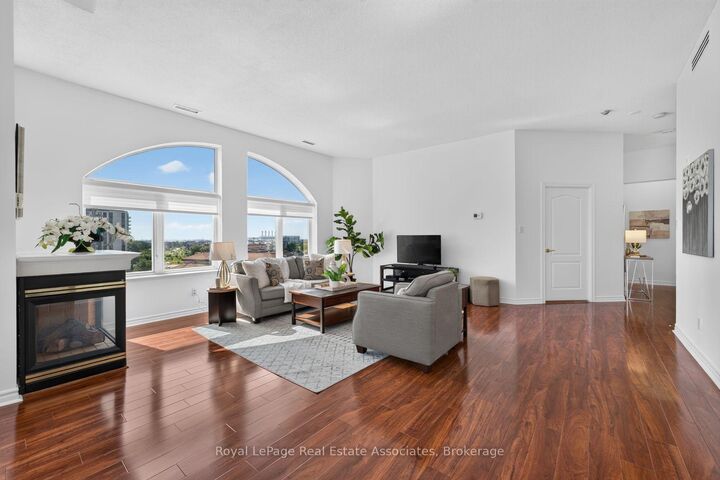 Property Photo:  3 Dayspring Circle 502  ON L6P 1B7 