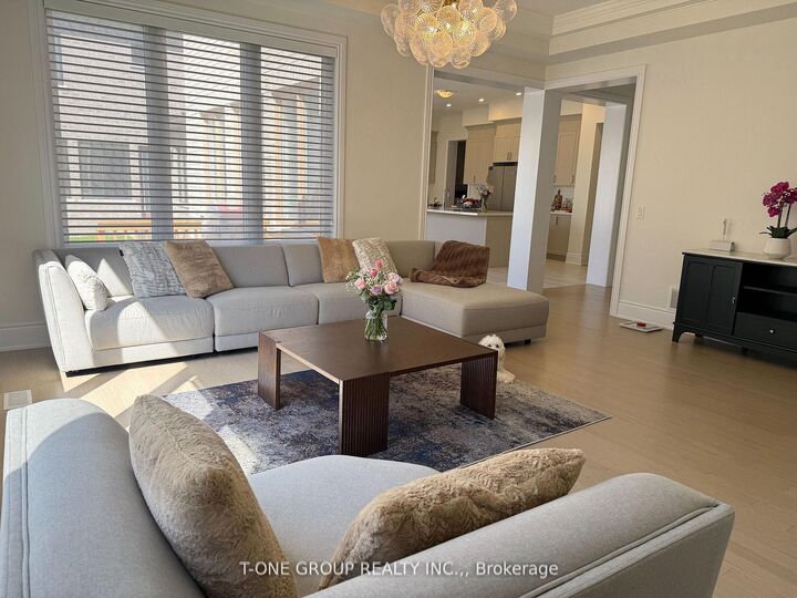 Property Photo: 35 Nanhai Avenue ON L6C 3N1