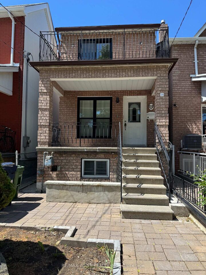 16 Armstrong Avenue — photo 1