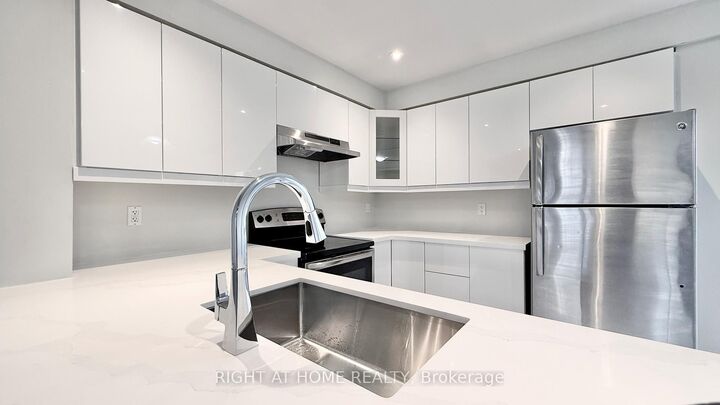Property Photo: 87 Mayland Trail ON L8J 0G4