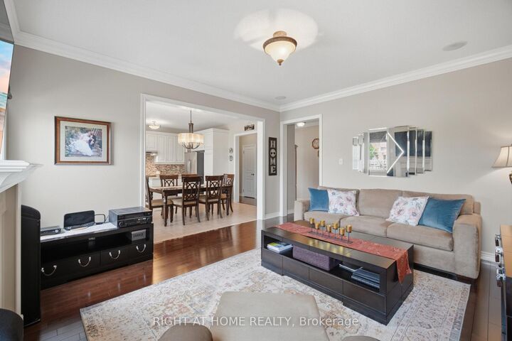 Property Photo: 406 Chandler Crescent ON L9T 0S9