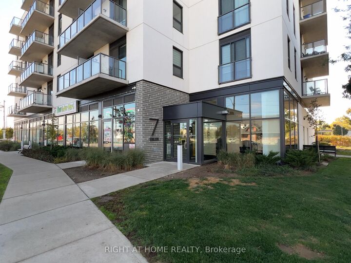 Property Photo:  7 Erie Avenue 711  ON N3S 0K5 