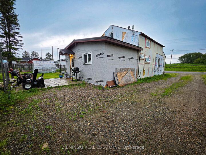 Property Photo: 340 Ferguson Avenue ON P0K 1R0
