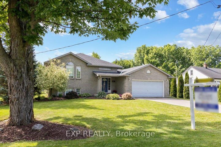 Property Photo: 122 1/2 Railway Avenue ON N0L 1P0