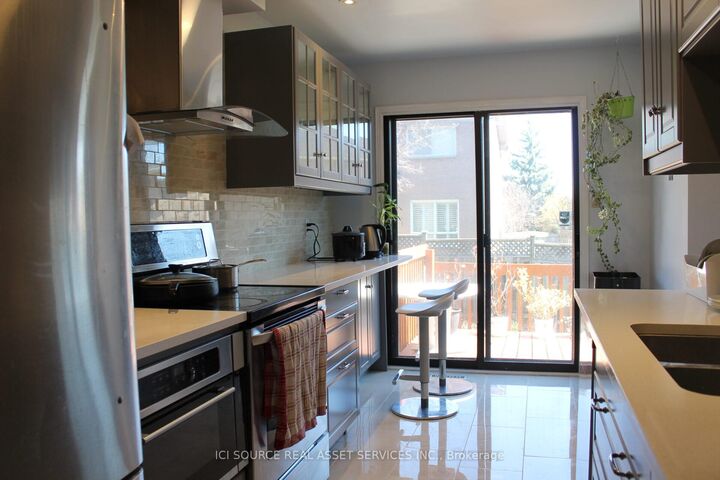 Photo de la propriété:  1448 Eddie Shain Drive  ON L6J 7C2 