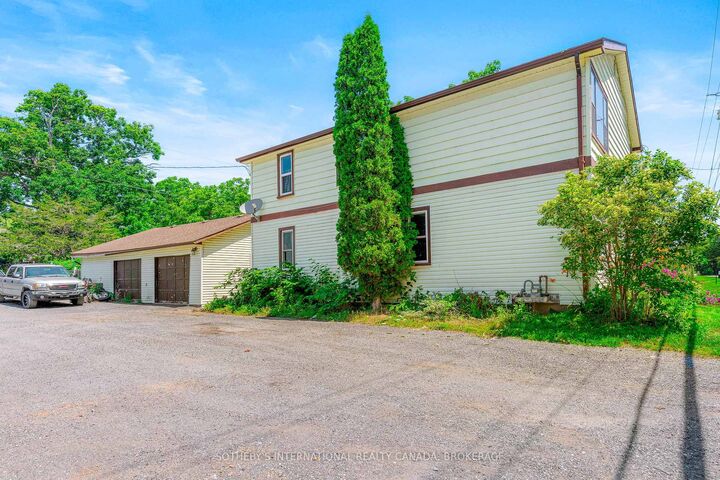 Property Photo:  580 King Street W  ON K7G 2H1 
