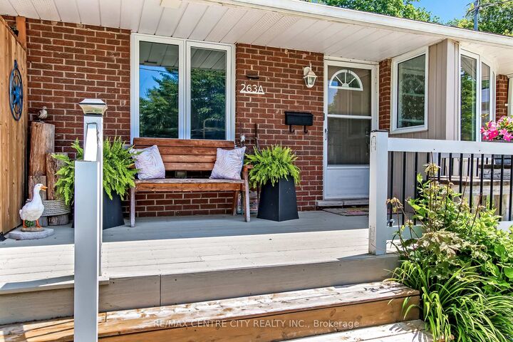Property Photo:  263 Frances Street A  ON N5L 1A8 