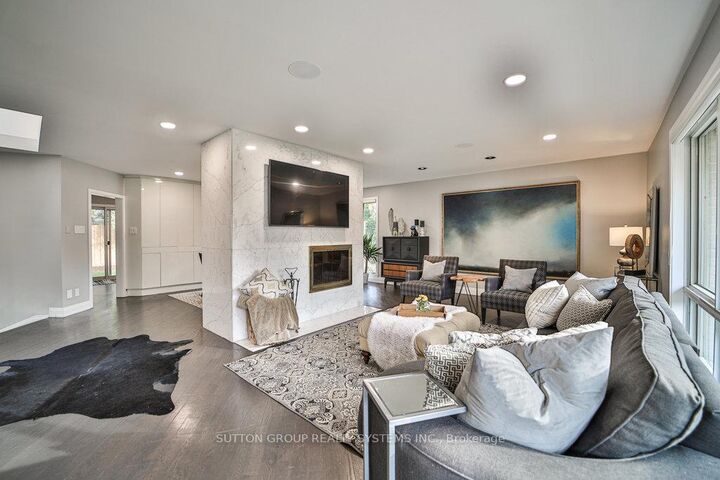 Photo de la propriété:  3 Twyford Court  ON M9A 1W7 