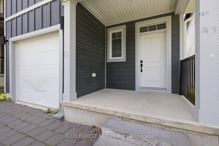 Property Photo: 23 Christopher Court ON N5Z 0A9