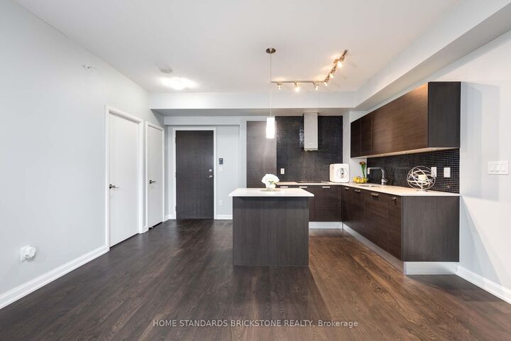 Property Photo:  9 Bogert Avenue 2304  ON M2N 5M6 