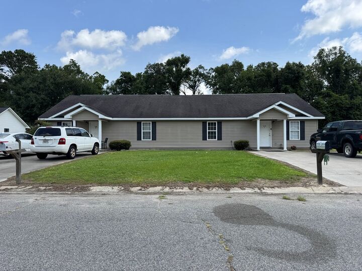 Property Photo:  * 25 Apartment Doors In Waycross &Amp Blackshear 25  GA 31503 