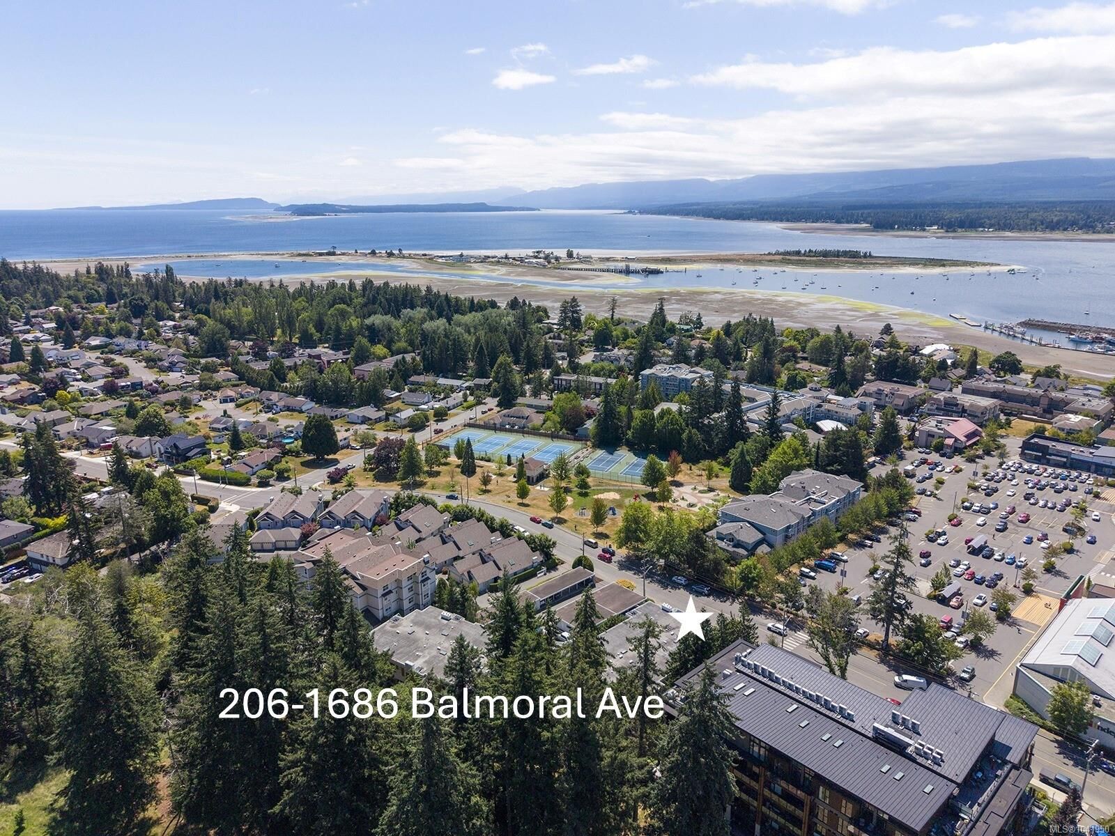 Property Photo:  1686 Balmoral Ave #206  BC V9M 2N1 
