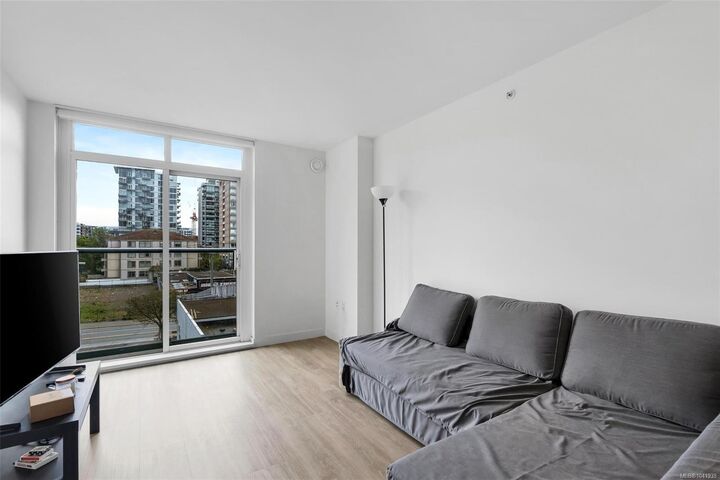 Property Photo: 845 Johnson St #503 BC V8W 0G3