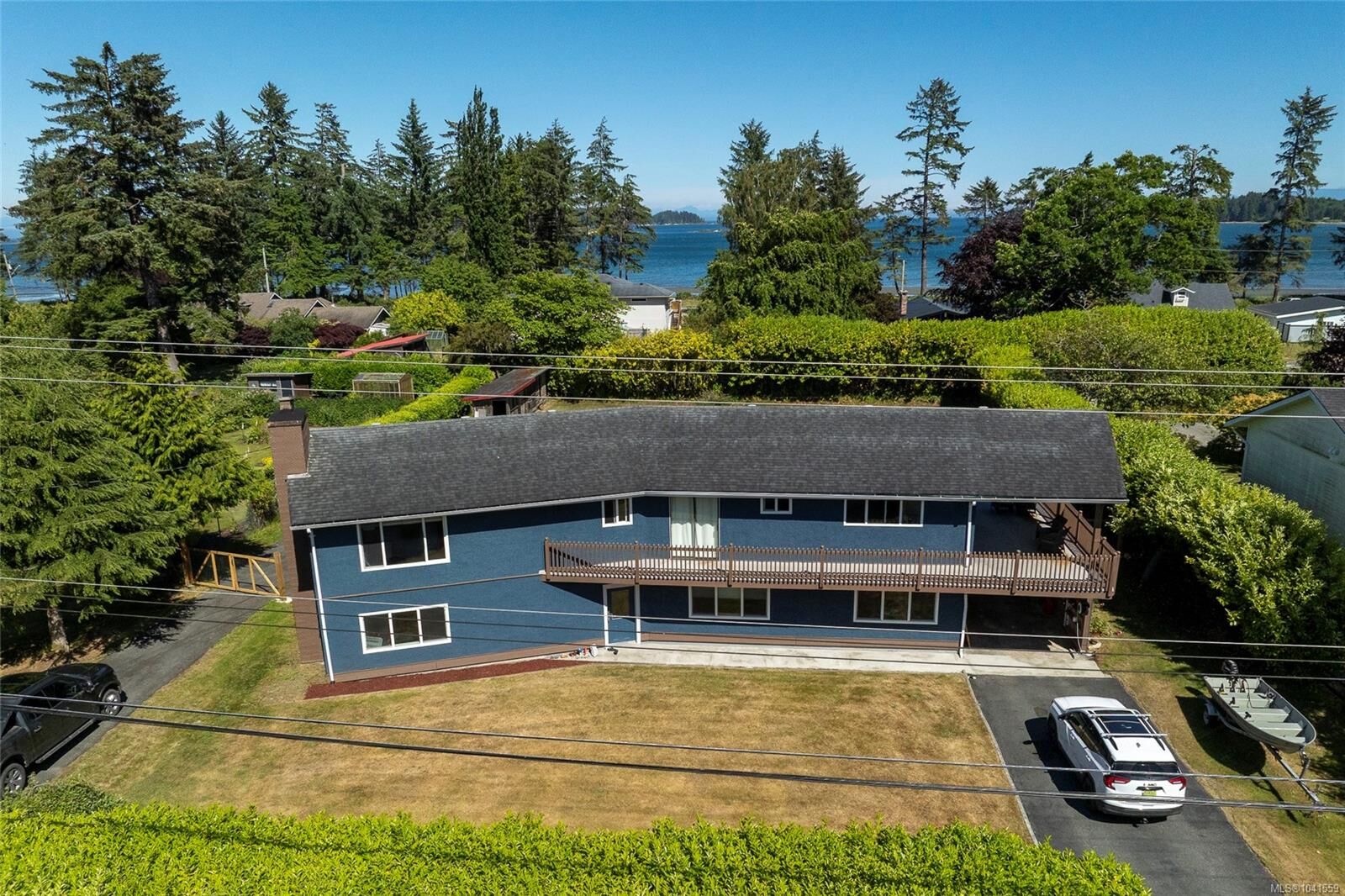 Property Photo: 6095 Beaver Harbour Rd BC V0N 2P0